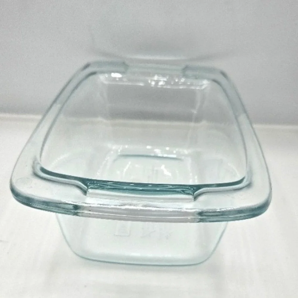 Vintage Pyrex 1.5 Quart Clear Glass Loaf Casserole Dish with Handles